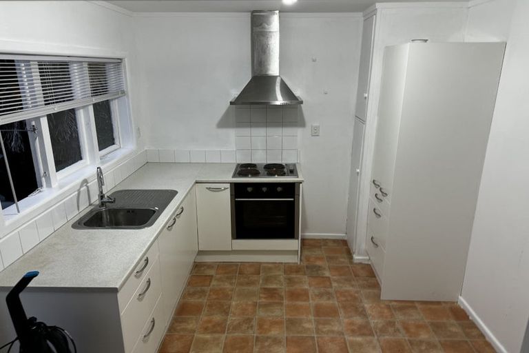 Photo of property in 9 Edwin Freeman Place, Ranui, Auckland, 0612