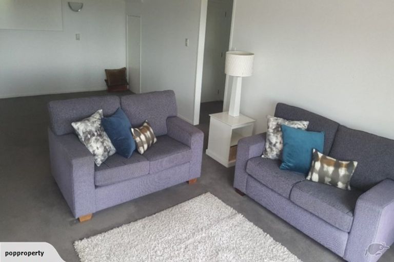 Photo of property in 11a Rahopara Street, Castor Bay, Auckland, 0620