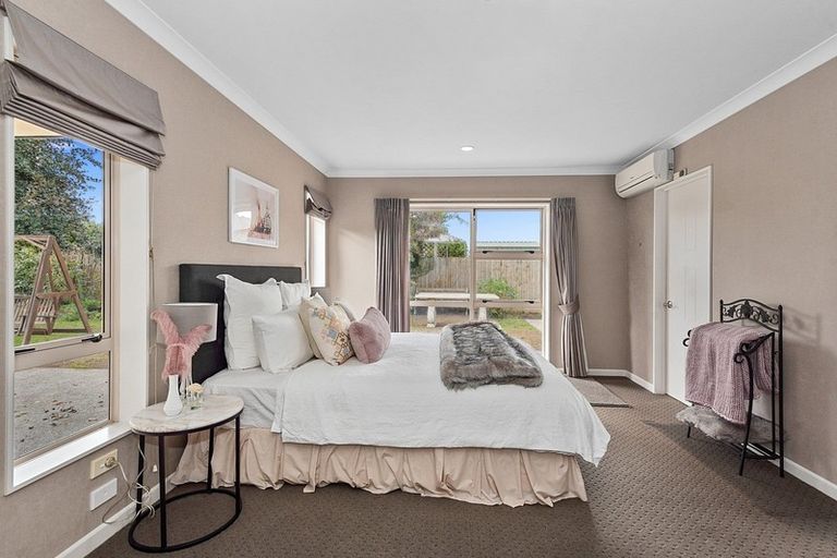 Photo of property in 10 Oldfield Court, Huntington, Hamilton, 3210