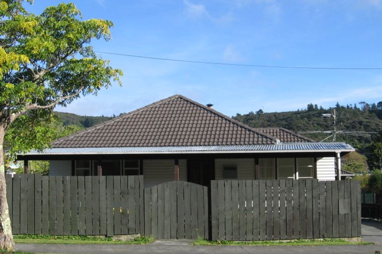 Photo of property in 38a Montgomery Street, Stokes Valley, Lower Hutt, 5019