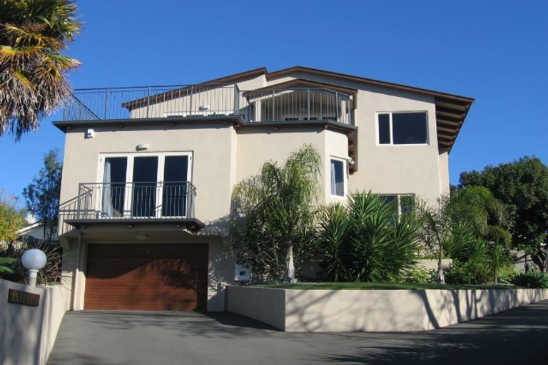 Photo of property in 5 Hukarere Road, Bluff Hill, Napier, 4110
