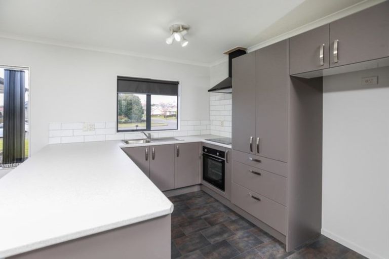 Photo of property in 4 Twickenham Place, Nawton, Hamilton, 3200