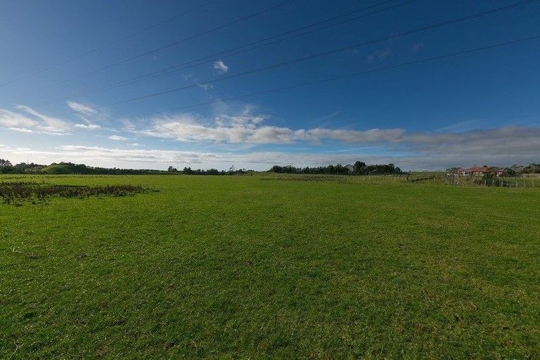Photo of property in 568 Mangorei Road, Mangorei, New Plymouth, 4371