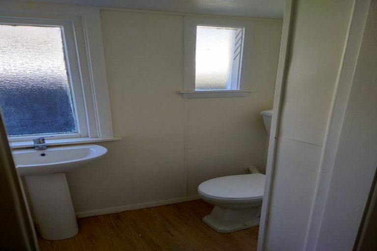 Photo of property in 52a Hopkins Street, Woolston, Christchurch, 8023