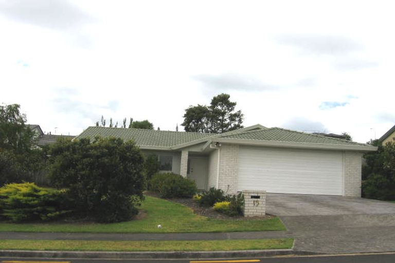 Photo of property in 15 Mercury Lane, Windsor Park, Auckland, 0632