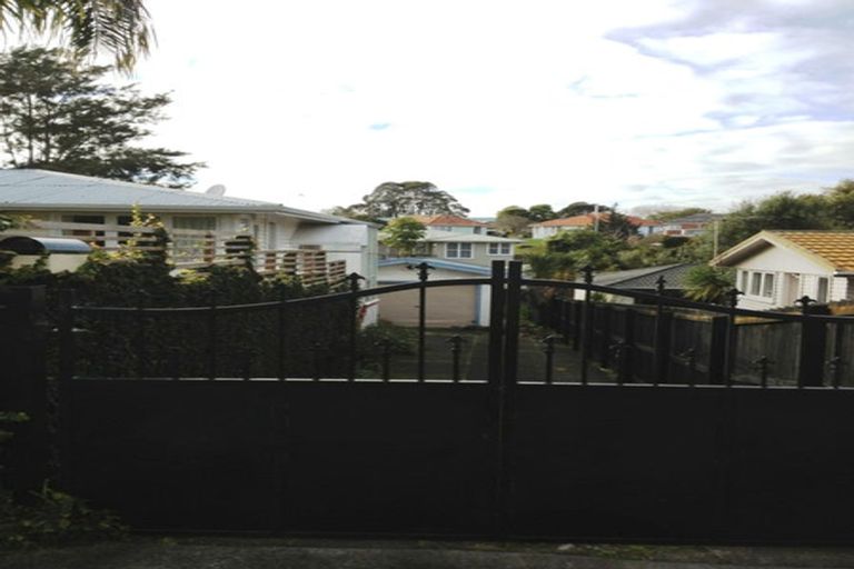 Photo of property in 26 Line Road, Glen Innes, Auckland, 1072