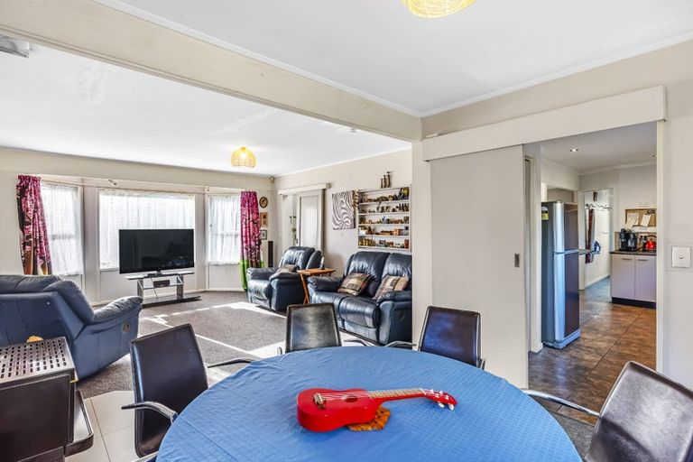 Photo of property in 110 Arawhata Road, Paraparaumu, 5032