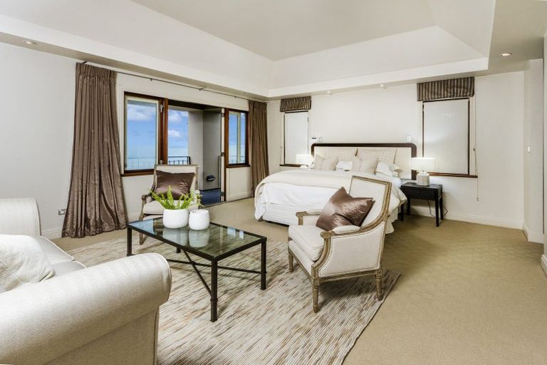 Photo of property in 3a Holiday Road, Milford, Auckland, 0620