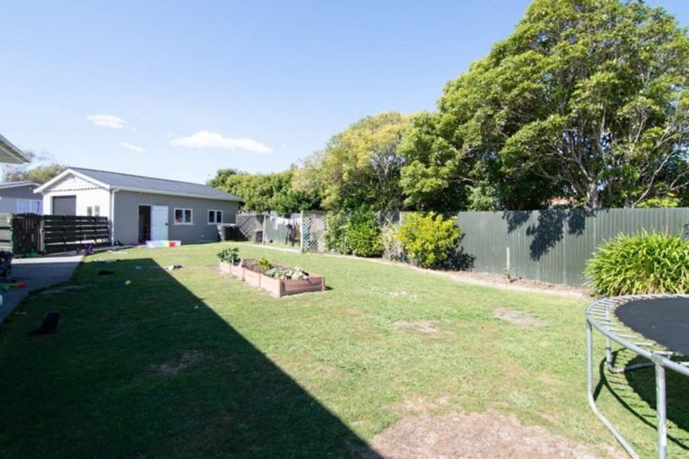 Photo of property in 9 Waterford Place, Westbrook, Palmerston North, 4412