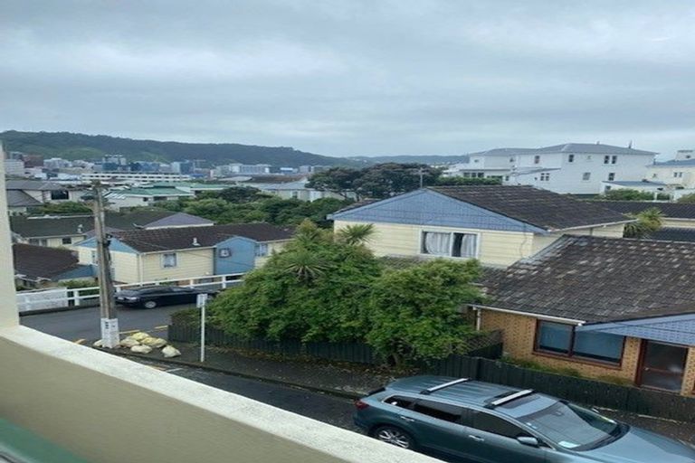 Photo of property in Nissen Court, 11b Hawker Street, Mount Victoria, Wellington, 6011