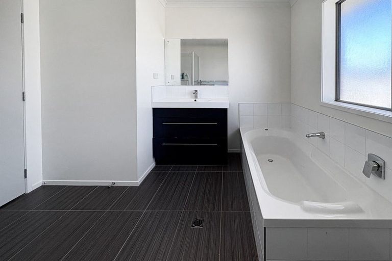 Photo of property in 8 Buckingham Place, Springvale, Whanganui, 4501