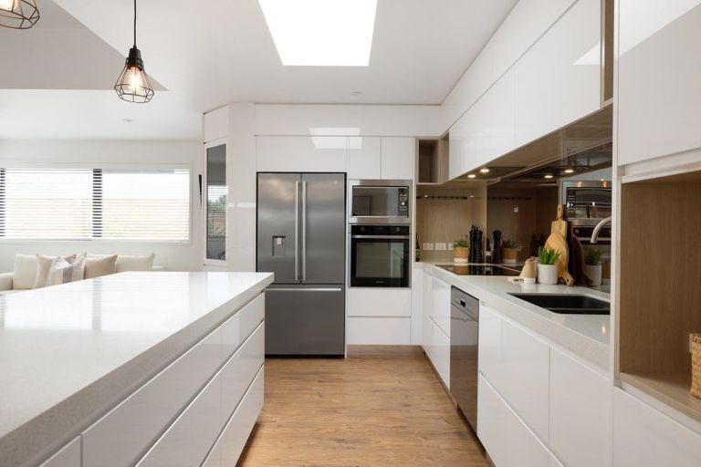 Photo of property in 33 Coast Boulevard, Papamoa Beach, Papamoa, 3118