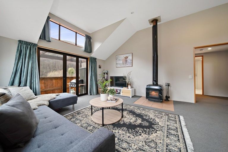 Photo of property in 18a Daveys Place, Arrowtown, 9302