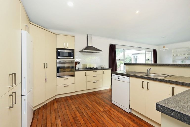 Photo of property in 15 Travis Street, Taradale, Napier, 4112