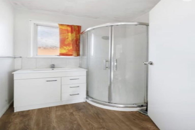 Photo of property in 3 Selsey Lane, Manurewa, Auckland, 2102