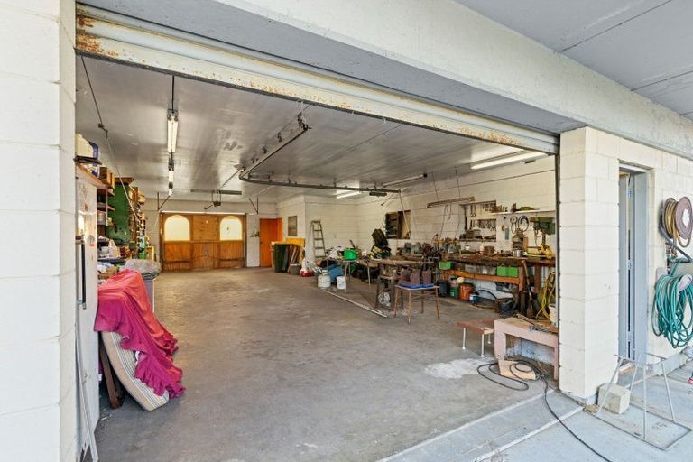 Photo of property in 21 Hartley Street, Foxton Beach, Foxton, 4815