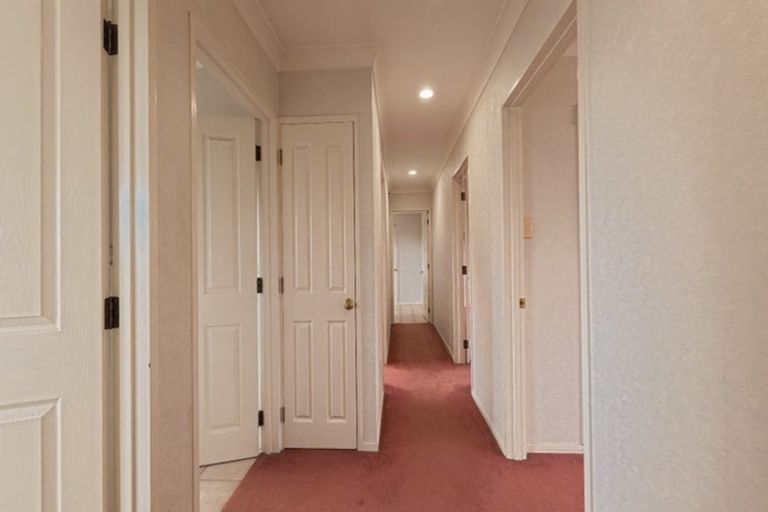 Photo of property in 591 Great South Road, Rosehill, Papakura, 2113