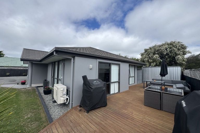 Photo of property in 41 Heathglen Avenue, Parklands, Christchurch, 8083