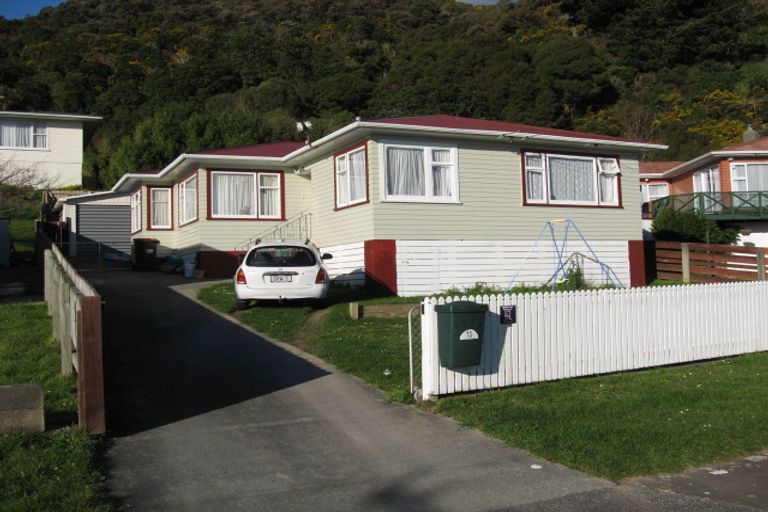 Photo of property in 73 Petrie Street, Wainuiomata, Lower Hutt, 5014