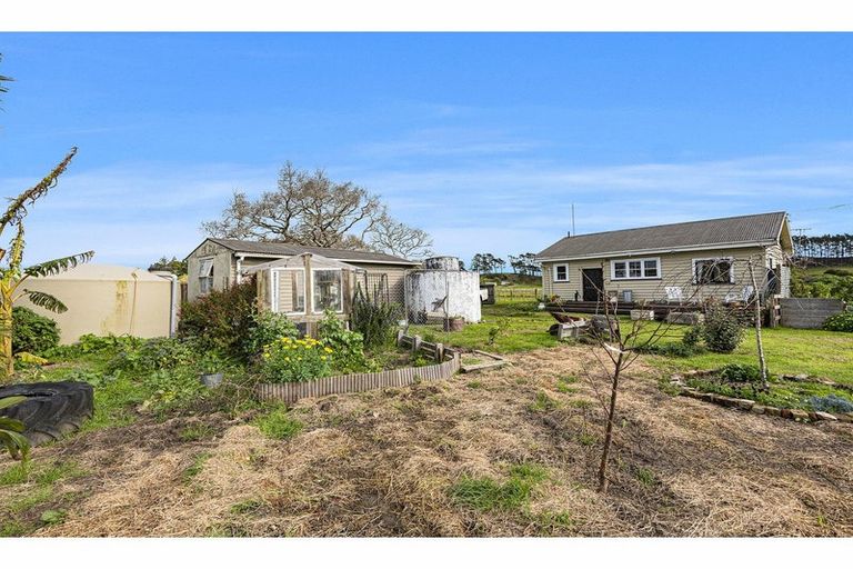 Photo of property in 71 Pouto Road, Dargaville, 0371