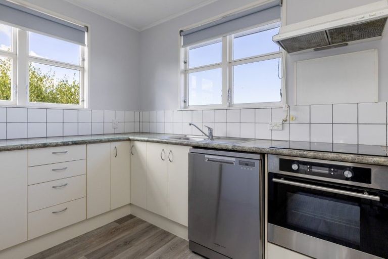 Photo of property in 23 Taupo View Road, Taupo, 3330