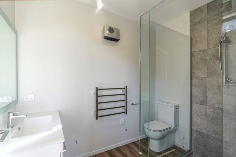 Photo of property in 16 Kinross Lane, Jacks Point, Queenstown, 9371