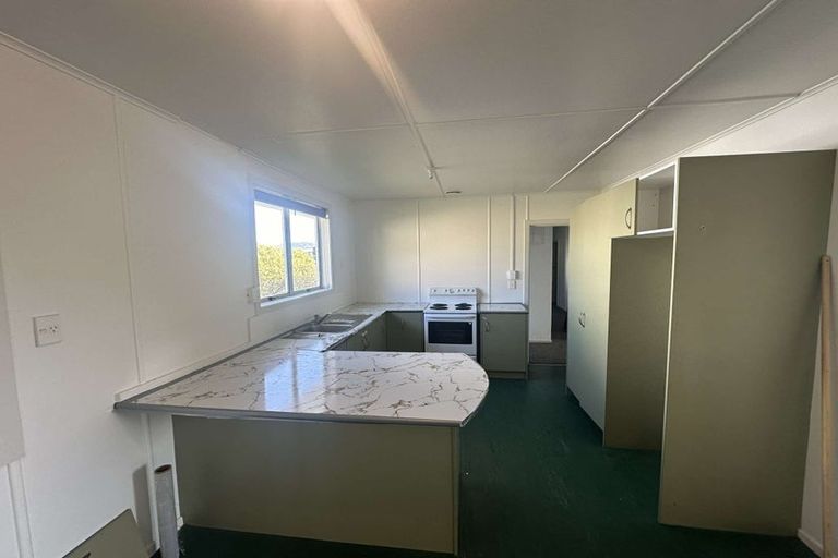 Photo of property in 2 Penguin Grove, Waitangirua, Porirua, 5024