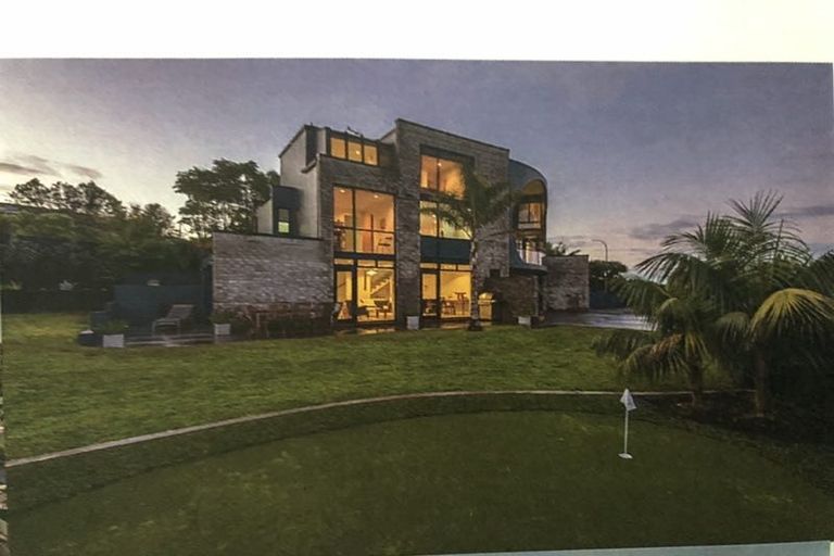 Photo of property in 26 Marama Street, Castor Bay, Auckland, 0620