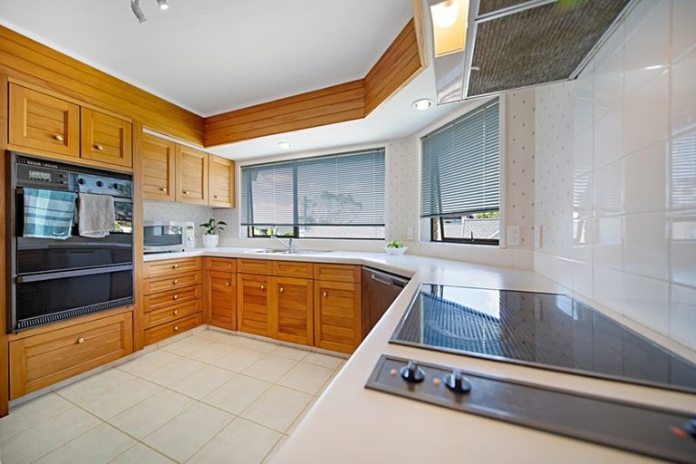 Photo of property in 35 William Bryan Drive, Half Moon Bay, Auckland, 2012