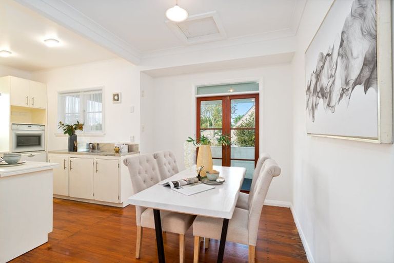 Photo of property in 17 Posa Avenue, Henderson, Auckland, 0612