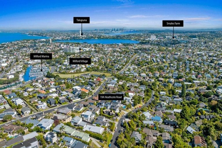 Photo of property in 1/19 Heathcote Road, Castor Bay, Auckland, 0620