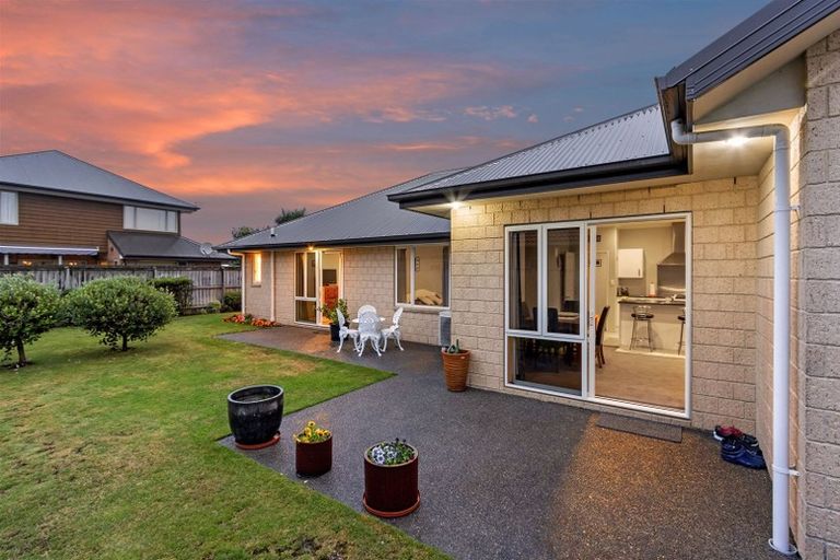 Photo of property in 59 Inwoods Road, Parklands, Christchurch, 8083