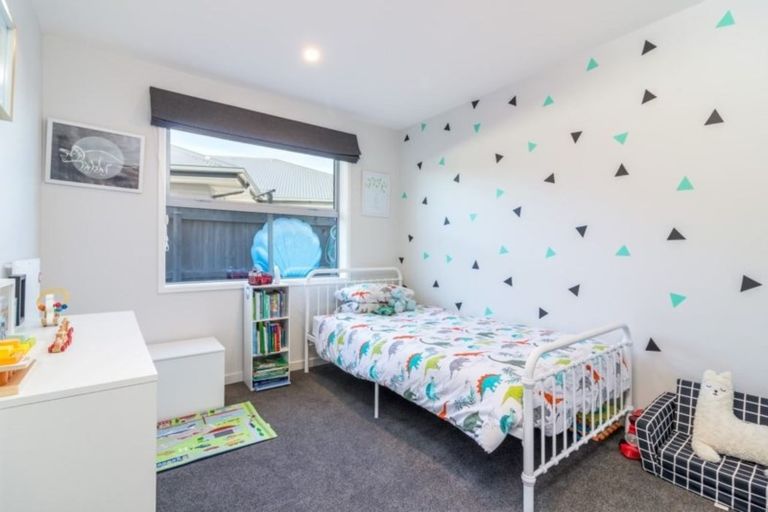 Photo of property in 37 William Nicholls Drive, Belfast, Christchurch, 8051