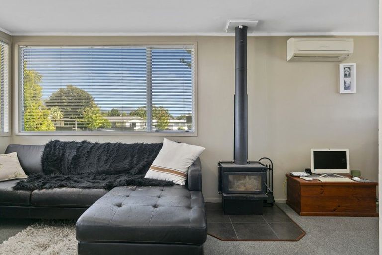 Photo of property in 27 Runuku Grove, Turangi, 3334