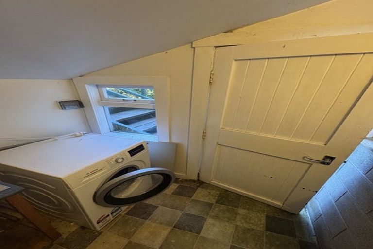 Photo of property in 20 Zetland Street, Highbury, Wellington, 6012