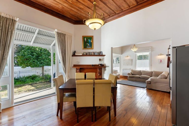 Photo of property in 1 Hadfield Street, Otaki, 5512