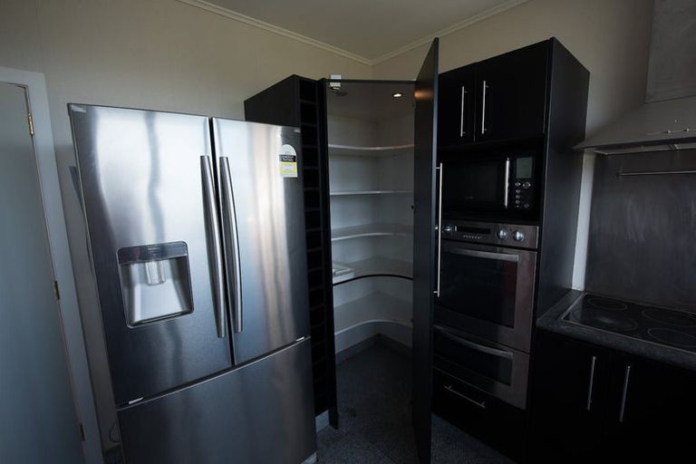 Photo of property in 12 Maple Grove, Kingston, Wellington, 6021