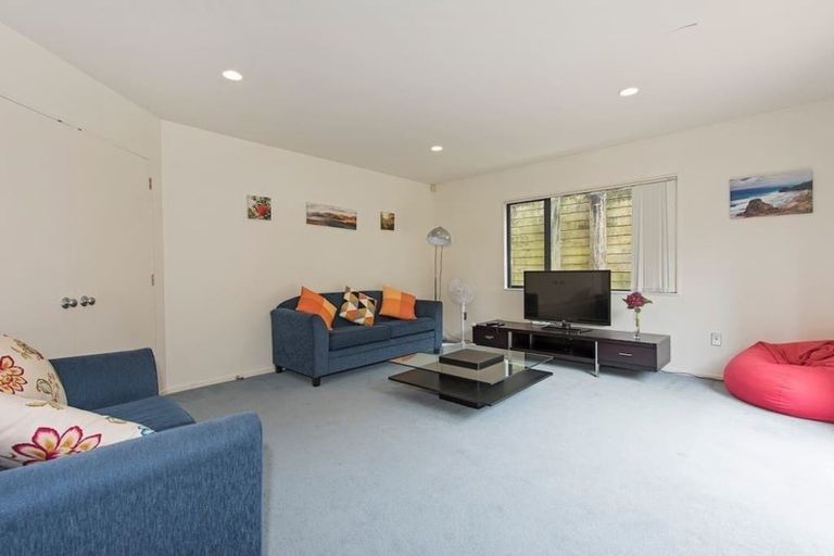 Photo of property in 114 Astley Avenue, New Lynn, Auckland, 0600