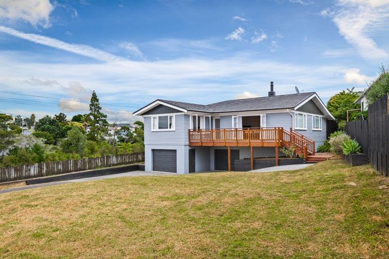 Photo of property in 15 Matipo Road, Te Atatu Peninsula, Auckland, 0610