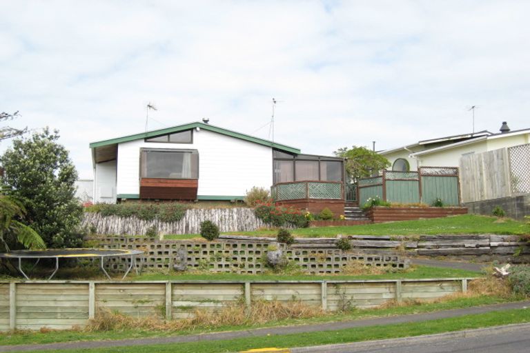 Photo of property in 8 Erica Place, Bell Block, New Plymouth, 4312