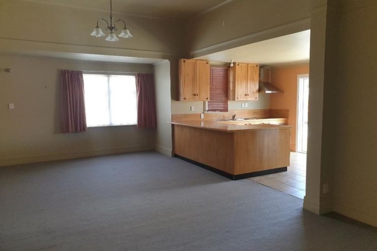 Photo of property in 36 Tawa Street, Gonville, Whanganui, 4501