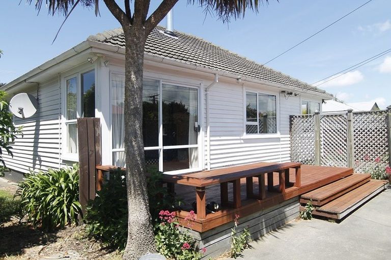 Photo of property in 45 Pitcairn Crescent, Bryndwr, Christchurch, 8053