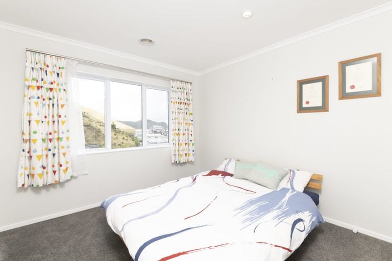 Photo of property in 17 Bickerton Rise, Churton Park, Wellington, 6037