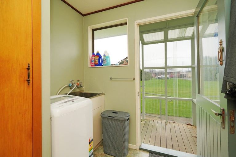 Photo of property in 25 Mauchline Street, Wallacetown, 9816