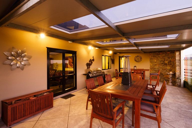 Photo of property in 289b Tutaki Road, Kelvin Grove, Palmerston North, 4470