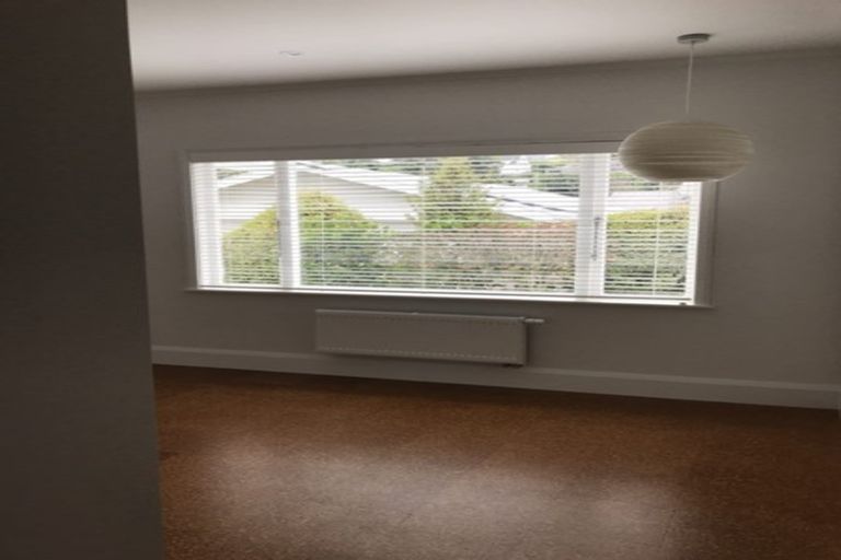 Photo of property in 11 Ngatoto Street, Khandallah, Wellington, 6035