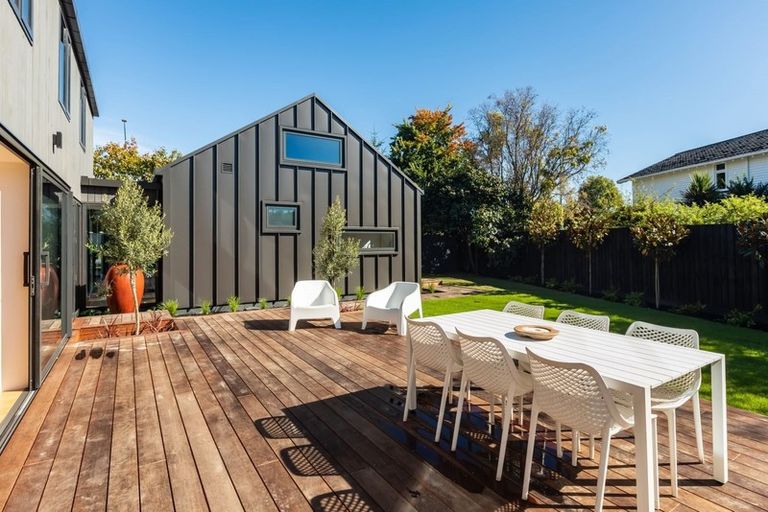 Photo of property in 86 Wairakei Road, Bryndwr, Christchurch, 8052