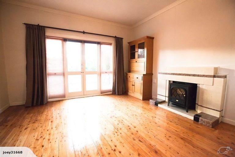 Photo of property in 62 Saddleback Rise, Murrays Bay, Auckland, 0630