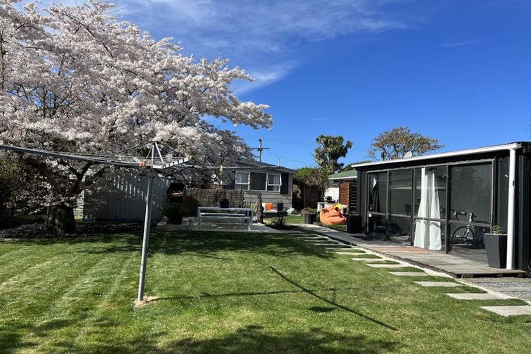 Photo of property in 47 Kings Avenue, Waikuku Beach, 7402