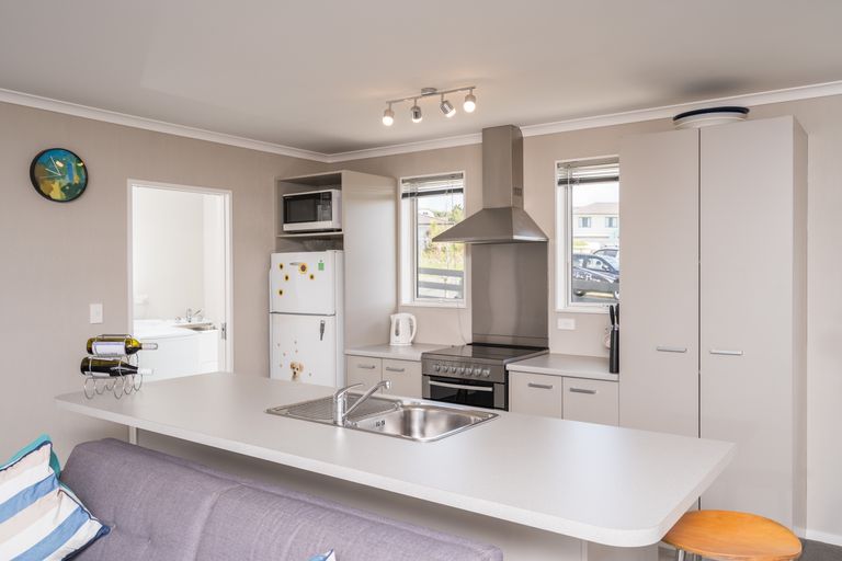 Photo of property in 9 Weka Street, Mangawhai, 0505